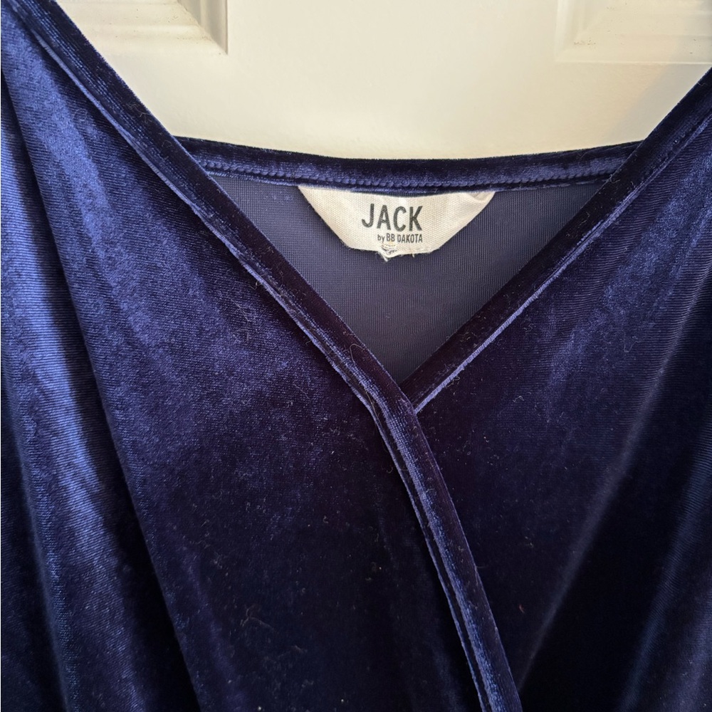 🟢JACK BY BB Dakota. Holiday ready, midnight velvet look jumpsuit. Size large.